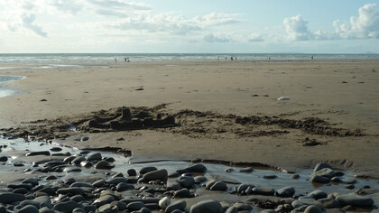 Movimientos que pretendían cambiar el mundo se han ido deshaciendo como un castillo de arena junto al mar, erosionado por el embate de olas que nada ni nadie ha logrado detener ni conjurar