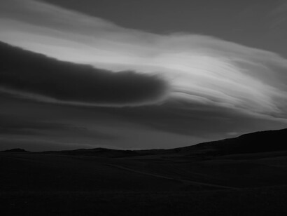 Bryan Schutmaat, Western skies. Courtesy of Galerie Wouter van Leeuwen