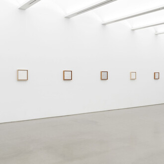 Gabriel de la Mora, Repeated original, exhibition view. Courtesy of Galleries Perrotin