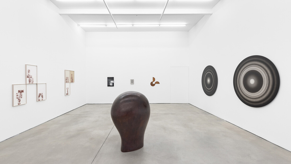 Various artists, Shift + enter, exhibition view. Courtesy of Bruno Múrias Gallery