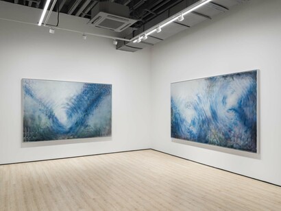 Oliver Beer, Three Nymphéas, exhibition view. Courtesy of Almine Rech