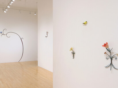 Mary Carlson, Summer garden, exhibition view. Courtesy of Kerry Schuss Gallery  