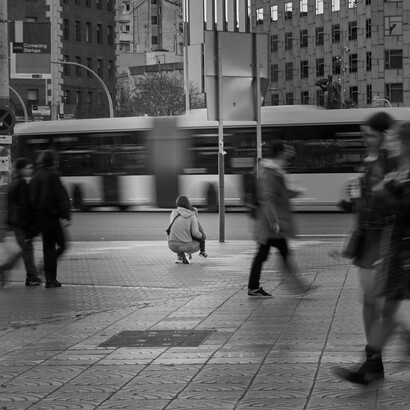 Eppure, tra tutte le minacce disseminate sul cammino, ce n’è una che pulsa con un’urgenza silenziosa, come se attendesse da tempo qualcuno disposto ad ascoltarla prima che sia troppo tardi