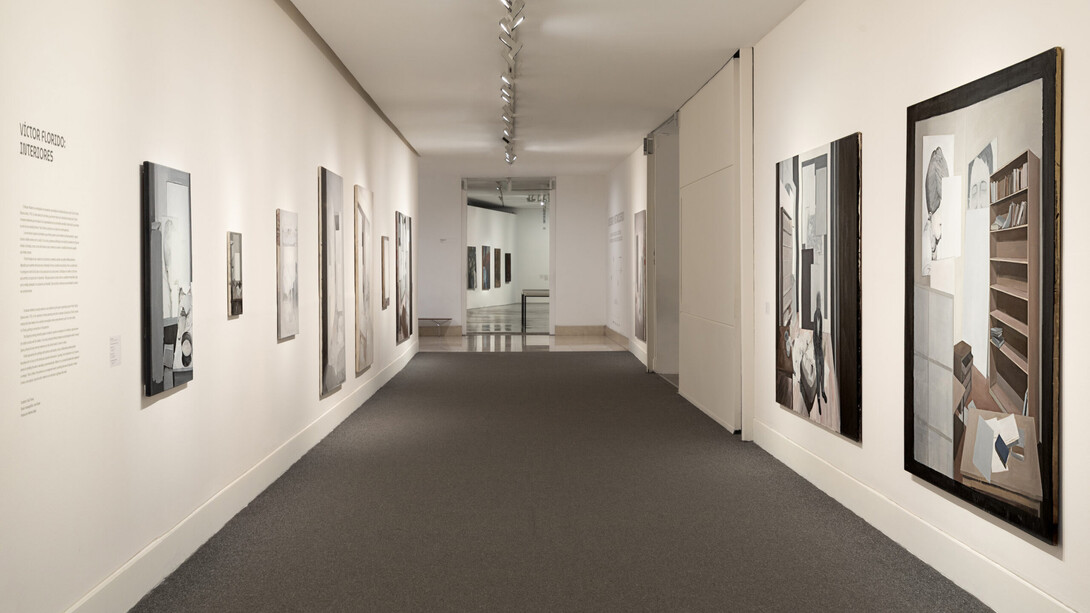 Víctor Florido, Interiores, vista de exhibición. Cortesía del Museo de Arte Moderno de Buenos Aires