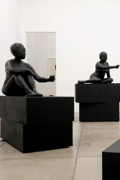 Ellen Jong, Outpour: the three shades and other ink bodies, exhibition view. Courtesy of Situations 