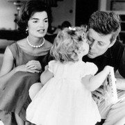 Jackie, John F Kennedy and Caroline, Hyannis Port, Massachusetts, August 1960, © Estate of Jacques Lowe