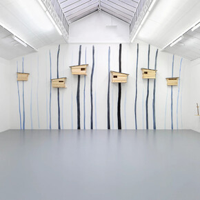 Tadashi Kawamata, Bonsai, exhibition view. Courtesy of the Kamel Mennour Gallery