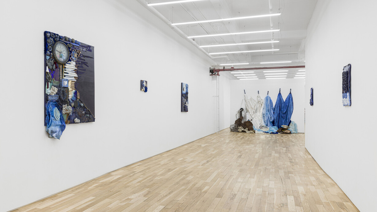 Julie Schenkelberg, Looking glass, exhibition view. Courtesy of Asya Geisberg Gallery