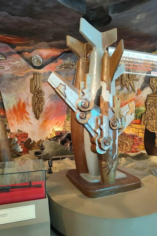 The museum’s display offers a stark reminder of how technology and geopolitics once collided in Vietnam’s skies © Photo by Daniel Gauss
