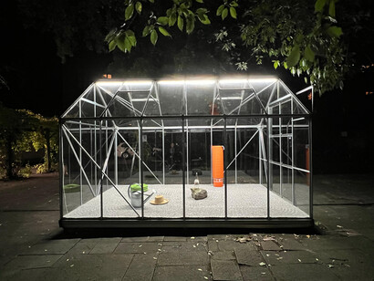 Arturo Comas, Greenhouse sunday, exhibition view. Courtesy of super bien! Berlin
