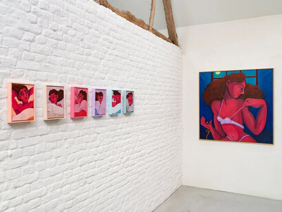 Vanessa Van Meerhaeghe, One size fits most, exhibition view. Courtesy of Verduyn Gallery