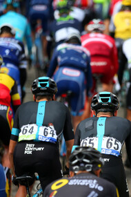 Il gruppo verso metà corsa