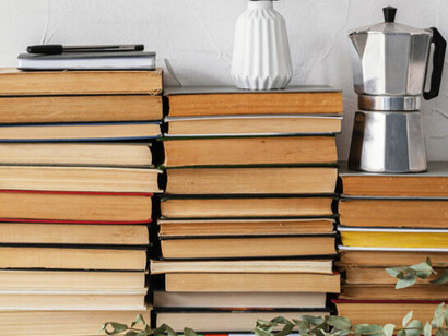 Gato Conde intuía que la alegría, como la química, podía medirse en proporciones. “Si mezclas nostalgia con ron”, decía, “te sale una canción