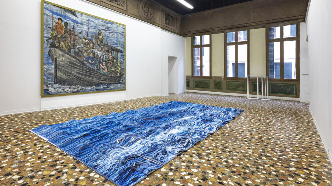 Andrea Mastrovito, Quando il cielo finisce, veduta dell’esposizione. Cortesia della Galleria Michela Rizzo