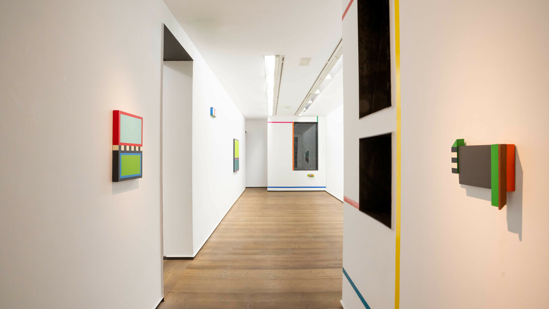 Beatriz Olano, Tonalidades, vista de exhibición. Cortesía de la Galería Rafael Pérez Hernando