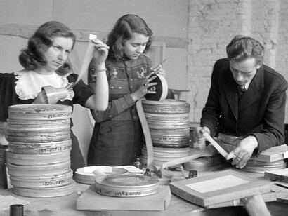 Desde Eisenstein hasta el videoarte contemporáneo, la yuxtaposición permite que dos fragmentos independientes generen una tercera idea, ajena a cada uno por separado, activa en la mente del espectador