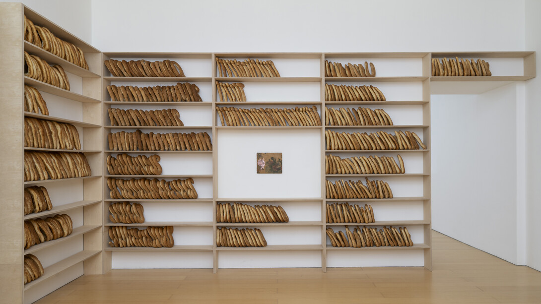 Uri Aran, Untitled (I love you), veduta della mostra. Cortesia del Museo Madre