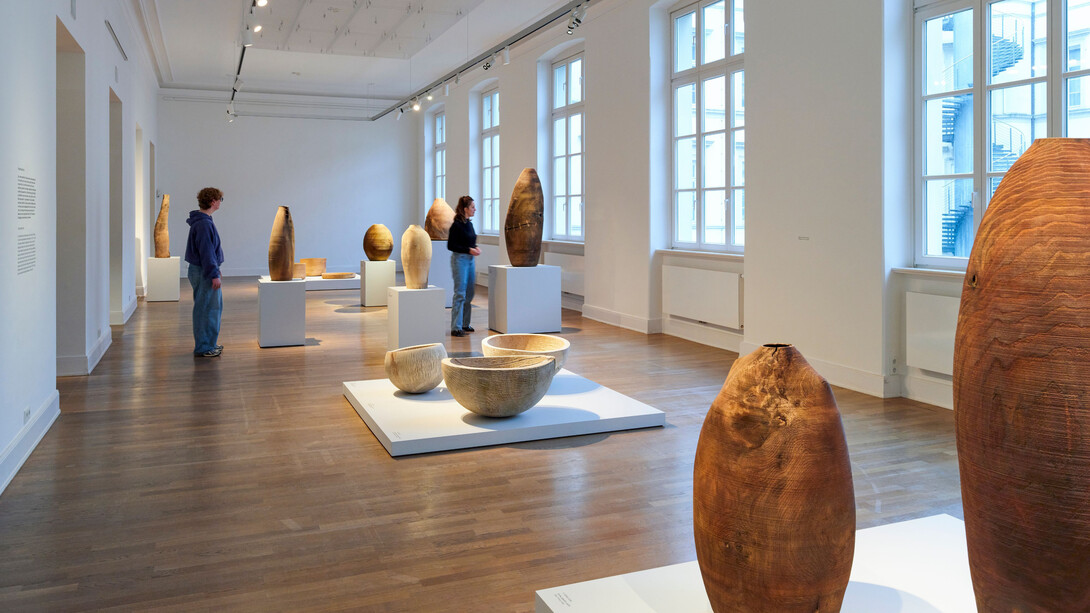 Ernst Gamperl, Contemporary craft, exhibition view. Courtesy of Museum für Kunst und Gewerbe Hamburg