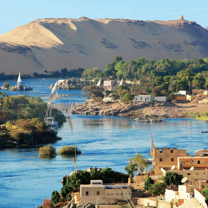 The Nile River, flowing northward through northeastern Africa into the Mediterranean Sea, is one of the world’s longest rivers at about 6,650 kilometers (4,130 miles). Its extensive basin spans eleven countries: the Democratic Republic of the Congo, Tanzania, Burundi, Rwanda, Uganda, Kenya, Ethiopia, Eritrea, South Sudan, Sudan, and Egypt