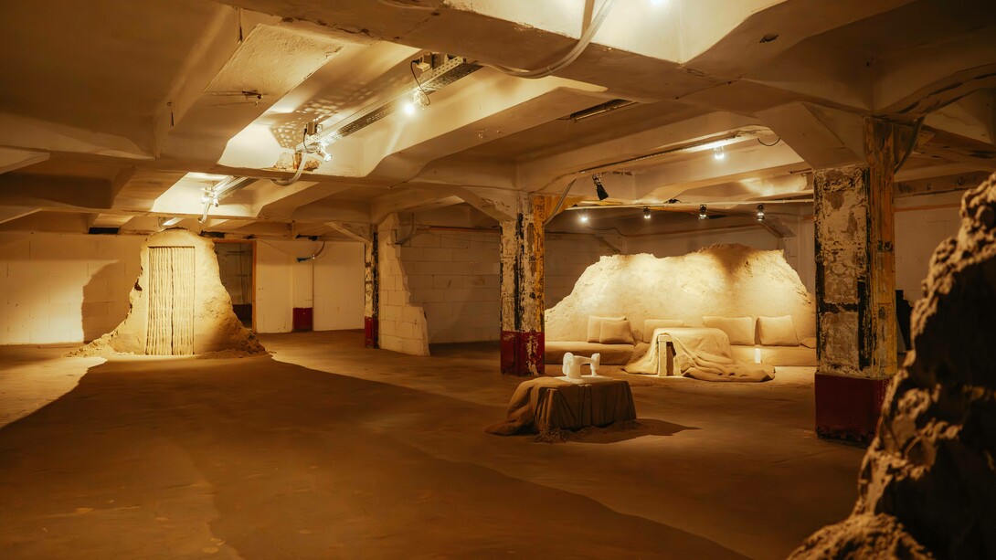 Narges Mohammad, No one bats an eye, exhibition view. Courtesy of Brutus Space