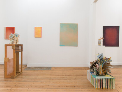 Various artists, The quiet between things, exhibition view. Courtesy of Eva Steynen Gallery 