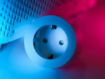 A digital power outlet enabling automation of household devices, presenting the shift toward responsive home infrastructure