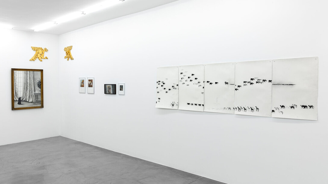 Various artists, Hay un pájaro azul en mi corazón (There’s a bluebird in my heart), exhibition view. Courtesy of Gallery Hache 