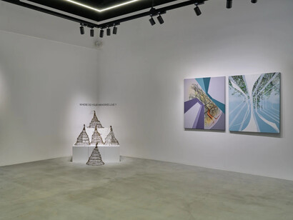 Various artists, Architectures of the in-between, exhibition view. Courtesy of Aisha Alabbar Gallery