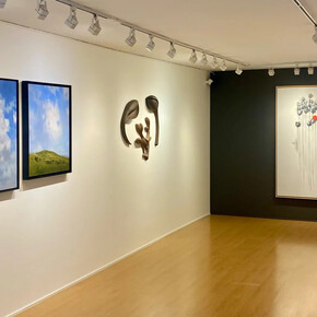 Varios artistas, The breath of time, vista de exhibición. Cortesía de Beatriz Esguerra Art