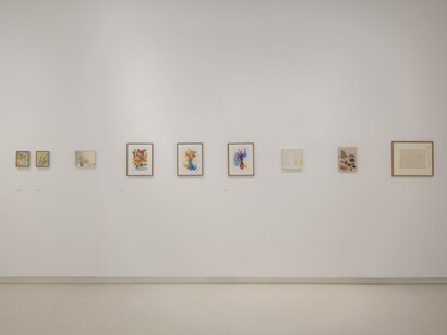 Varios artistas, Pequeño formato, vista de exhibición. Cortesía de la Galería Elvira González