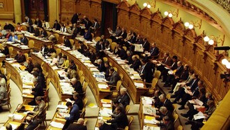 Una sessione dell'Assemblea federale nella camera del Consiglio nazionale svizzero