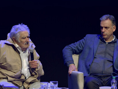 Mientras Mujica gobernó en estrecho diálogo con la orgánica frenteamplista, Orsi retoma un estilo más presidencialista que recuerda ciertos matices del primer Tabaré