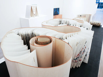 Zhang Xiaodong and Matija Čop, Folded voices, exhibition view. Courtesy of Upsilon Gallery