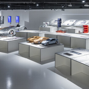 Ferrari design. Creative journeys 2010–2025, ausstellungsansicht. Mit freundlicher genehmigung des Museo Nazionale dell’Automobile