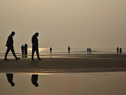 Tenho que manter o curso da minha vida de agora em diante, não sei quanto tempo tenho e não sei o que está para acontecer daqui a pouco, é preciso manter o foco e não desistir depois de uma longa e sofrida caminhada, mas feita com amor e carinho, sempre sozinho, uma vez que muita gente soltou a minha mão e não quis saber mais de mim, ou melhor querem sim saber, mas só quando eu puder dar a elas o que elas não me deram, se é que me entendem