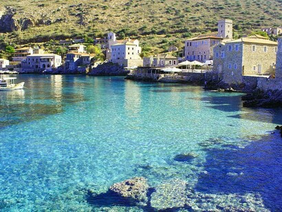 Limeni, il porto della capitale della penisola del Mani, Areopoli, Grecia