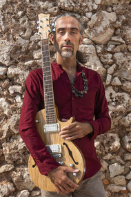 Il chitarrista modern jazz Fabrizio Savino