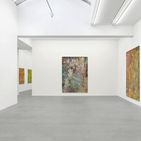 Sam Falls, ausstellungsansicht. Mit freundlicher genehmigung der Galerie Eva Presenhuber