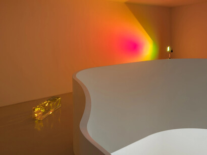Ann Veronica Janssens, September in Seoul, exhibition view. Courtesy of Esther Schipper Gallery