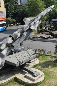 Once a symbol of dominance from the skies, the B-52 now stands silent, prompting questions about power, memory, and the cost of conflict © Photo by Daniel Gauss