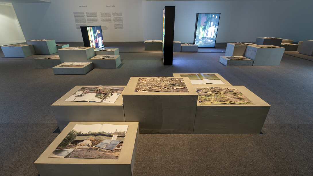 Artistes variés, We refuse_d, vue de l'exposition. Avec l'aimable autorisation de M HKA