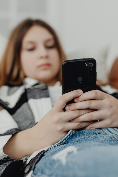 Evitar cualquier vacío de tiempo nos impide reconectar con lo que sentimos y con nuestro entorno