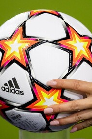 Il pallone della Champions, 23 Novembre 2021