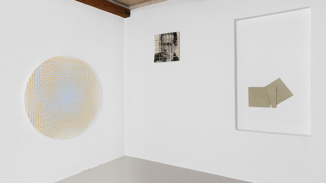 Various artists, Einblicke. Positions in concrete and constructivist art ll, exhibition view. Courtesy of Edition & Galerie Hoffmann 