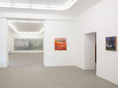 Heli Hiltunen, Sinä saat istua tyhjän päällä ja pitää ilmasta kiinni, exhibition view. Courtesy of Galerie Anhava