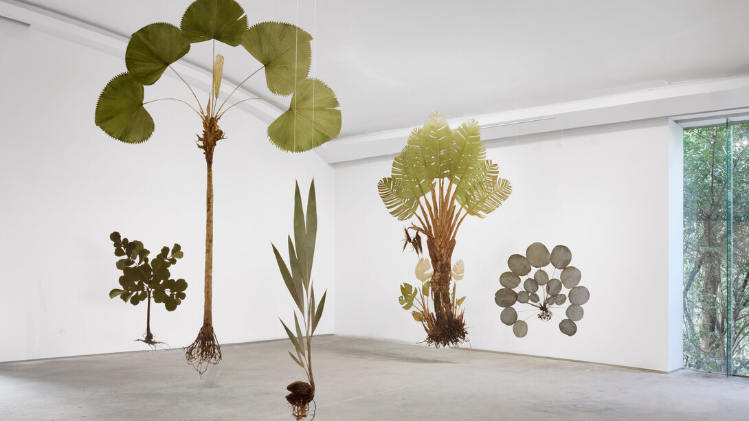 Various artists, Chapter VII, shifting grounds, exhibition view. Courtesy of OMR Gallery