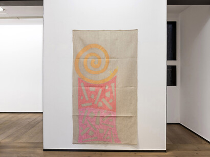 Giorgio Griffa, exhibition view. Courtesy of Rafael Pérez Hernando Gallery