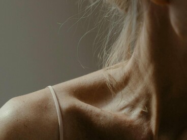 O estágio após os 35 não deve ser encarado como um alerta negativo, mas sim como um convite à auto-compreensão e ao fortalecimento da saúde. É a fase em que a mulher tem mais experiência, conhecimento sobre si mesma e capacidade de tomar decisões conscientes sobre seu corpo e bem-estar. Investir na prevenção e na qualidade de vida nessa fase é garantir que os anos seguintes sejam vividos com energia, vitalidade e equilíbrio