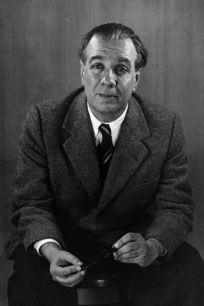 Jorge Luis Borges concibe el laberinto como un universo sin centro ni salida, una metáfora de la existencia y el conocimiento infinito