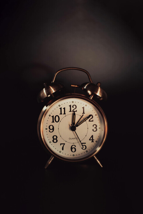 El ciclo tradicional de estudiar, trabajar y producir se sostiene sobre promesas que ya no se cumplen en un contexto de precariedad y desempleo creciente